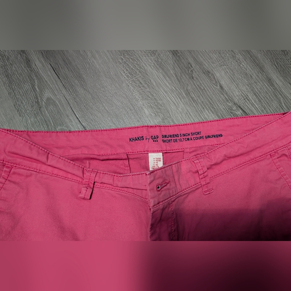 GAP Hot Pink Mid-Rise Cotton Bermuda Shorts - Picture 2 of 4